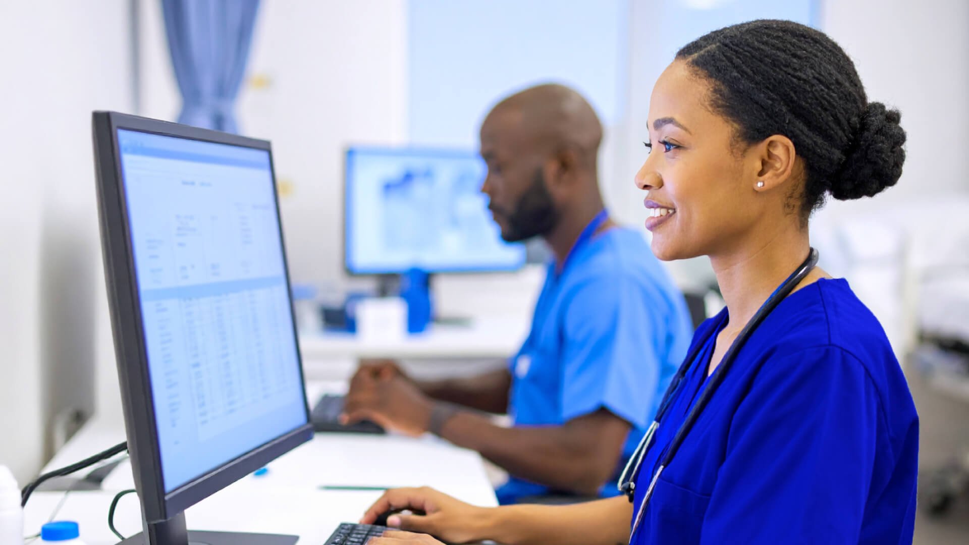 Clinician working on EHR app